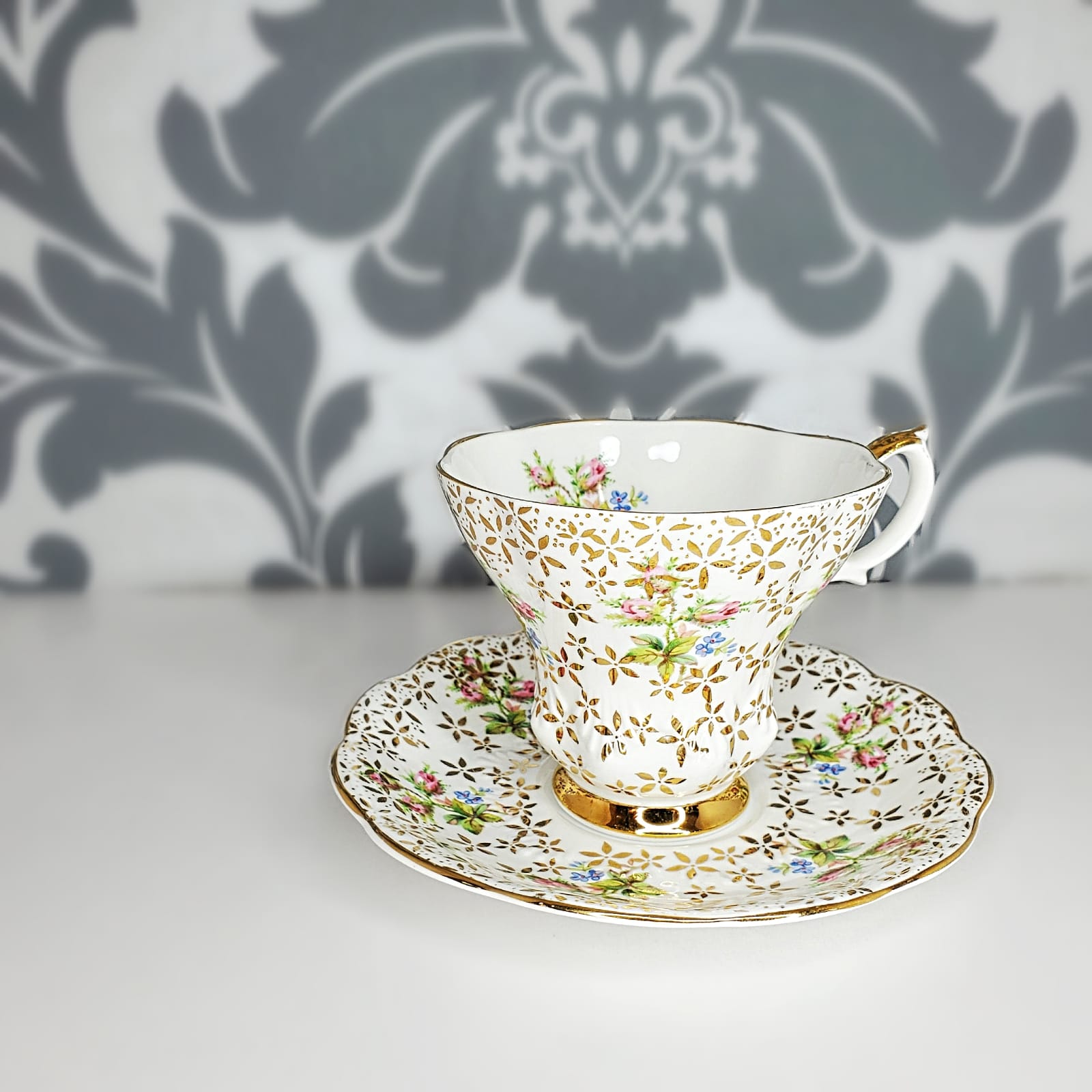 PATTERN 4401 - Royal Albert Bone China
