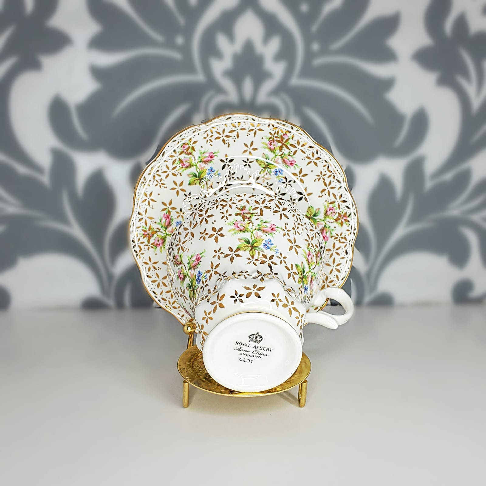 PATTERN 4401 - Royal Albert Bone China