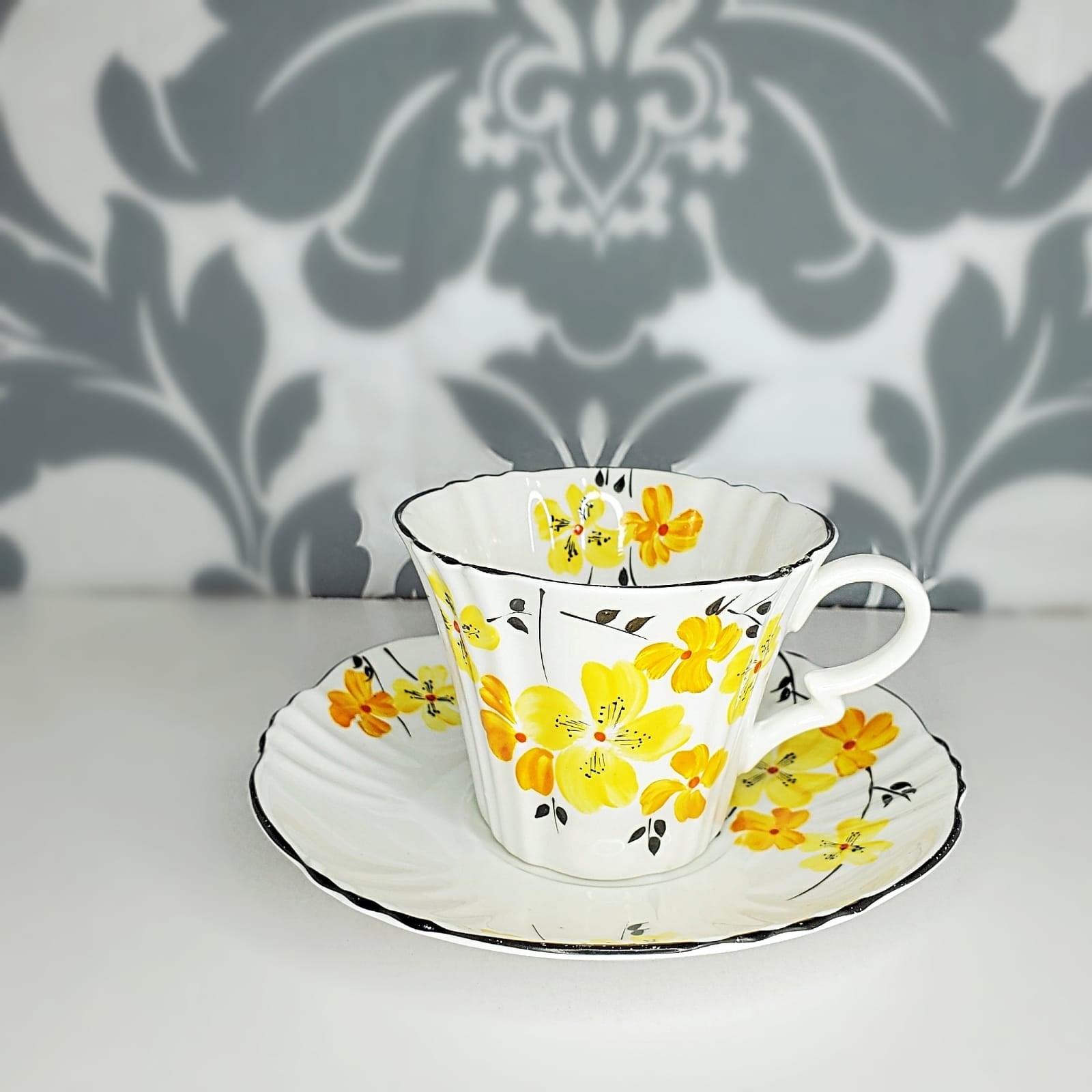 UN-NAMED DUO - Royal Albert Crown China