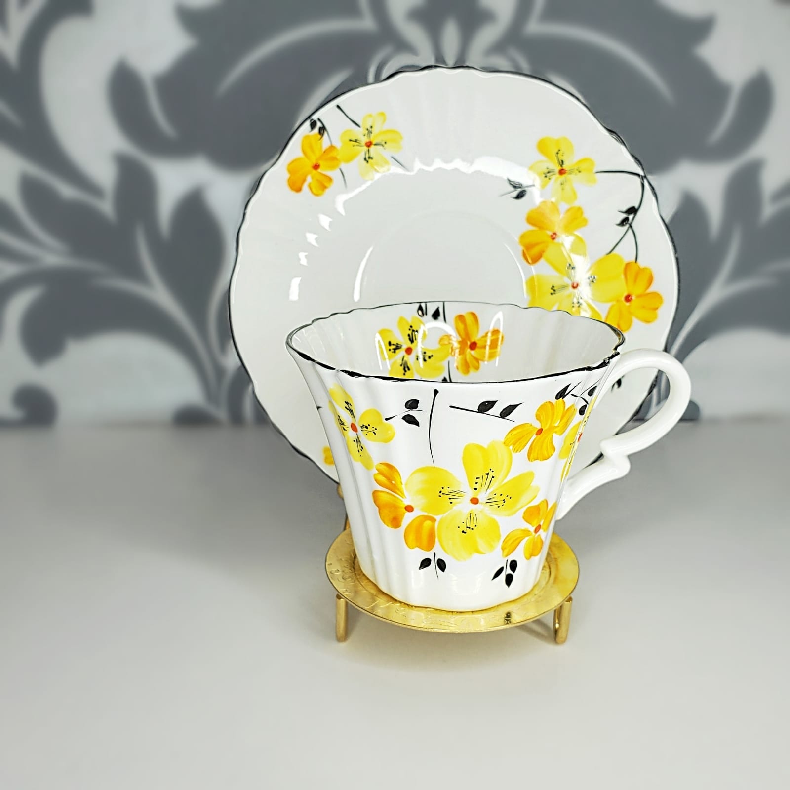 UN-NAMED DUO - Royal Albert Crown China
