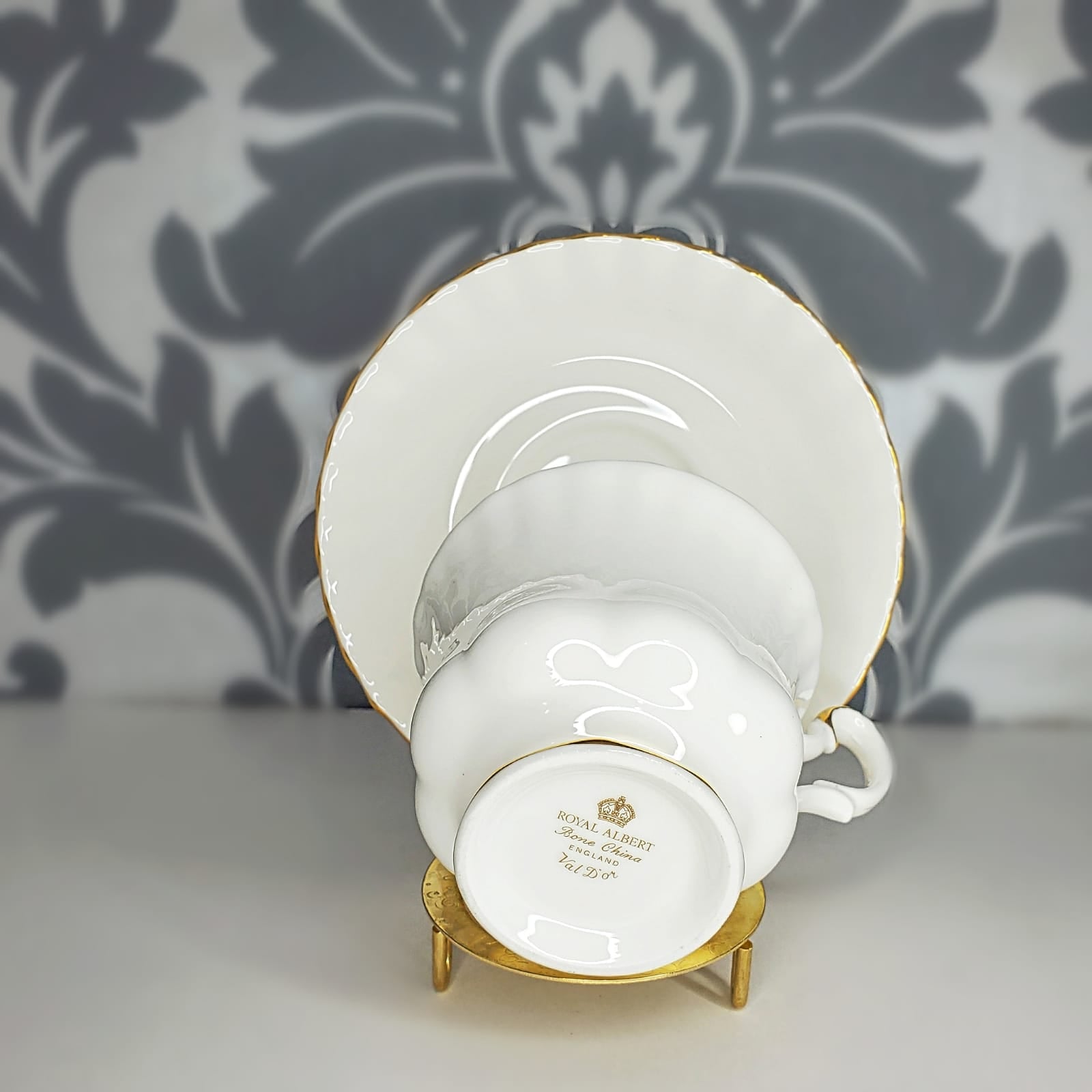 VAL D'OR - Royal Albert Bone China